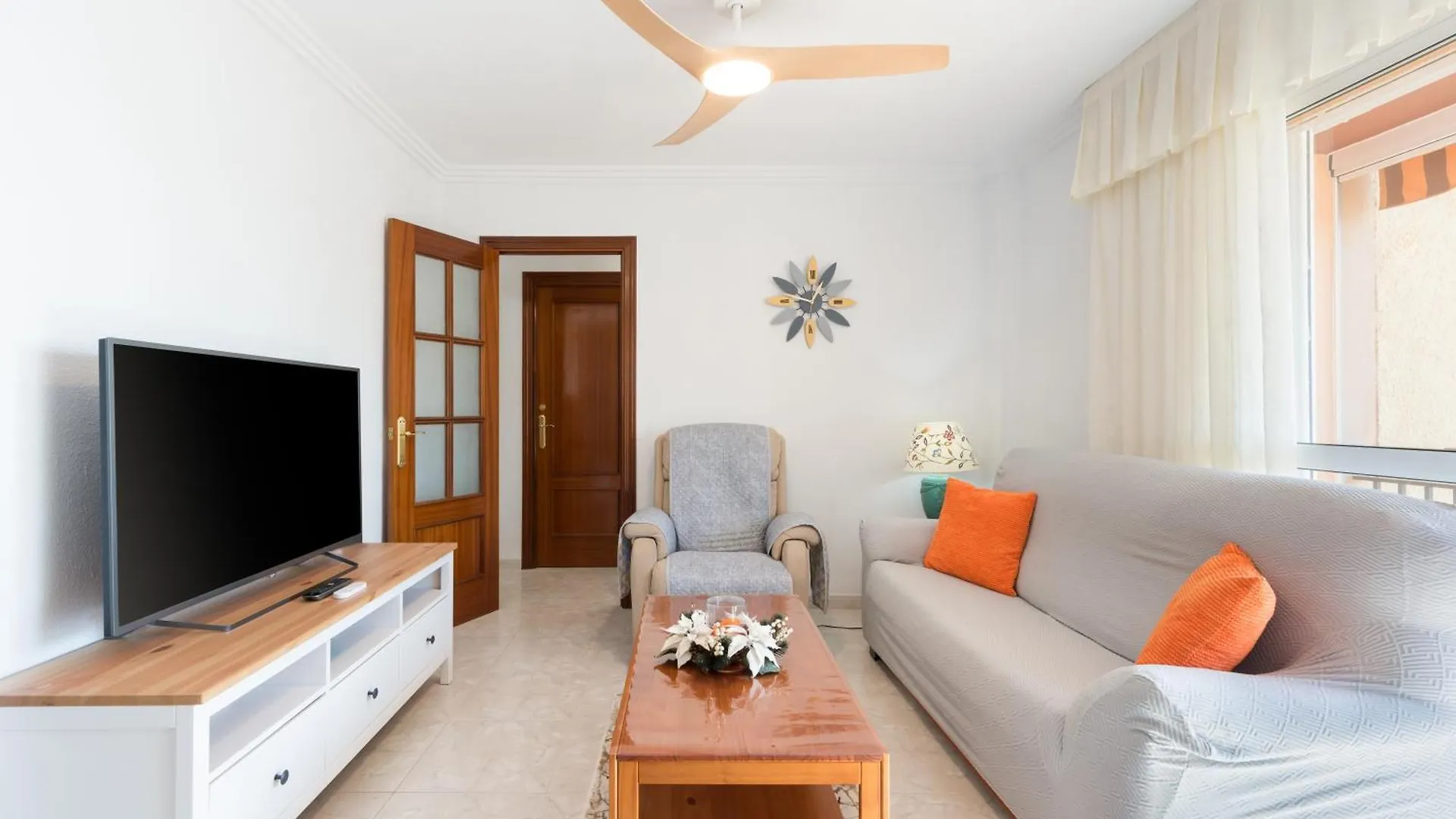 Wintowinrentals Spectacular Sea Views On The Beachfront Rincon de la Victoria
