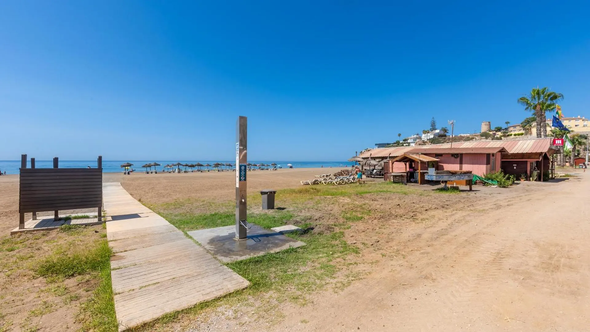 Wintowinrentals Spectacular Sea Views On The Beachfront Rincon de la Victoria Apartment