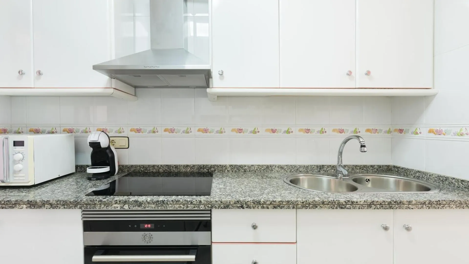 Apartment Wintowinrentals Spectacular Sea Views On The Beachfront Rincon de la Victoria